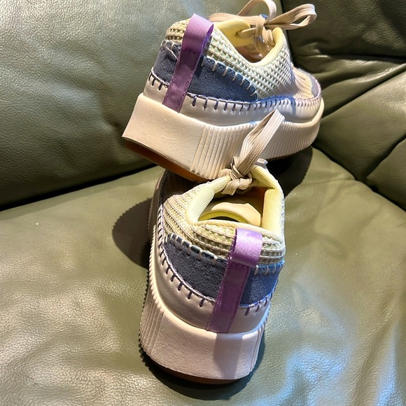 Nicole Miller brand soft pastel colored laced gym shoes. - Picture 7 of 7